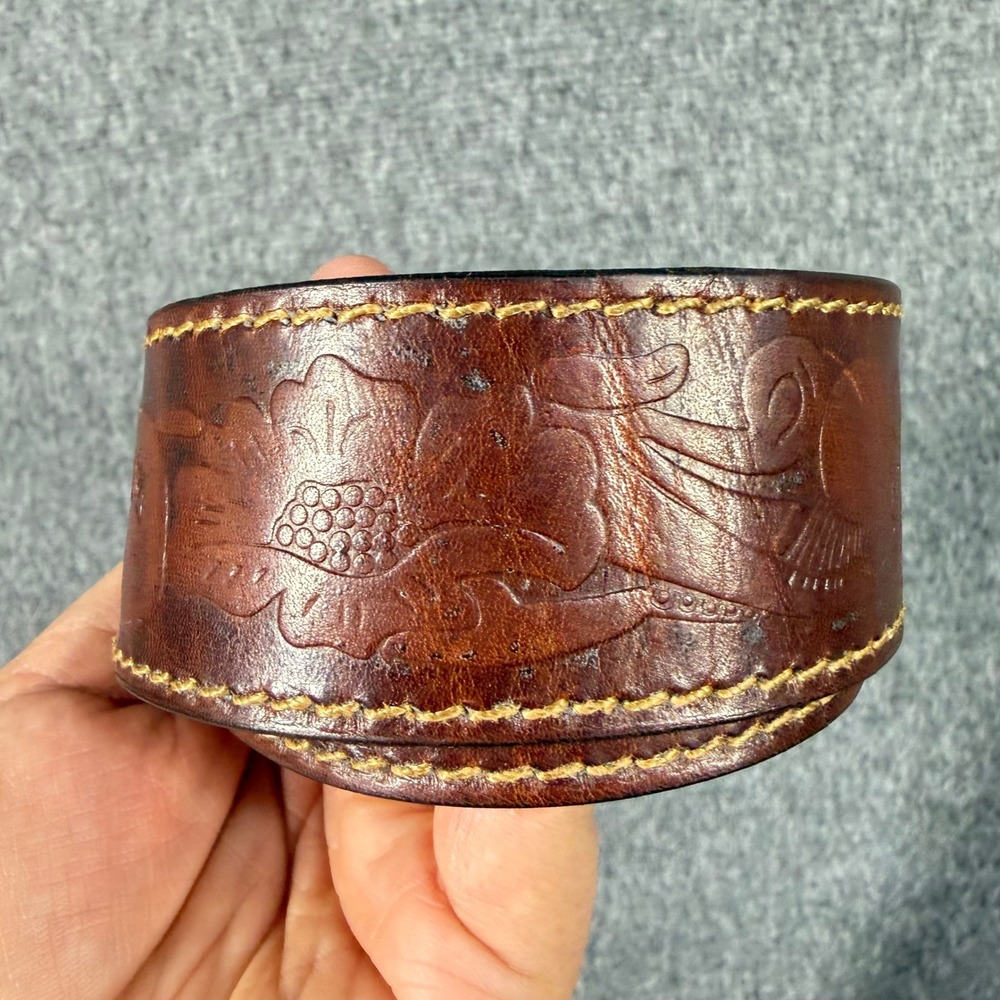 Vintage Y2K Brown Tooled Leather Floral Bird Embossed Belt Silver Buckle Boho SM - Picture 2 of 7